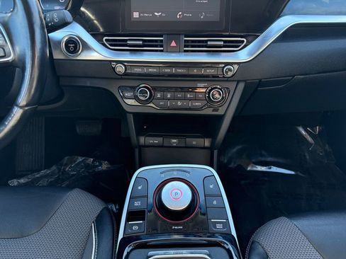 Used 2022 Kia Niro EX w/ Cold Weather Package image 11