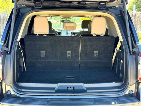 Certified 2023 Ford Expedition Limited image 7