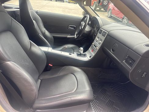 Used 2007 Chrysler Crossfire Limited RWD image 11