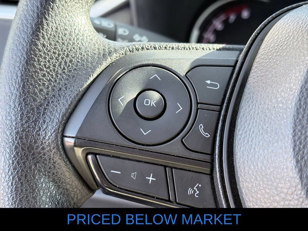 Used 2024 Toyota RAV4 XLE FWD image 13
