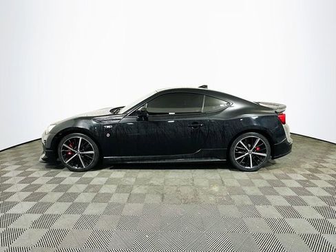 Used 2019 Toyota 86 TRD SE image 5
