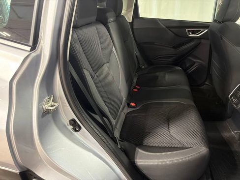 Used 2021 Subaru Forester Premium AWD/4WD image 19