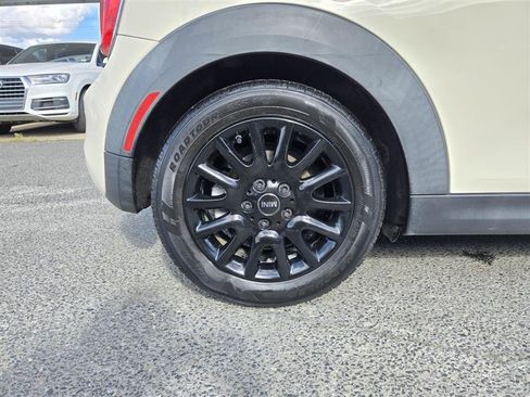 Used 2016 MINI Cooper S image 16