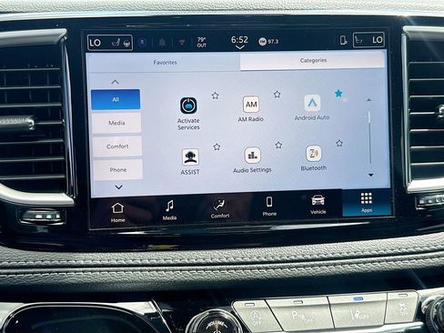 New 2026 Chrysler Pacifica Select image 13