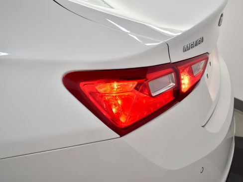Used 2024 Chevrolet Malibu LT FWD image 3