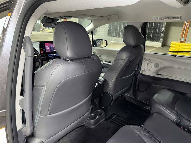 Certified 2022 Toyota Sienna LE FWD image 28
