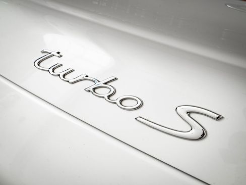 Used 2011 Porsche 911 Turbo S image 19