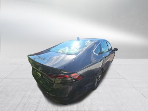 Used 2025 Honda Accord EX-L image 4