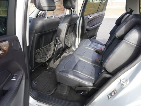 Used 2017 Mercedes-Benz GLS 450 4MATIC image 23