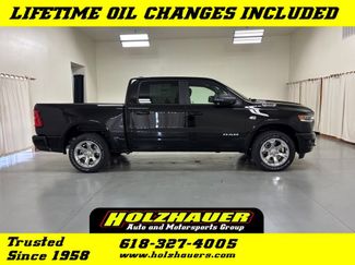 New 2026 RAM 1500 4x4 Crew Cab video 1