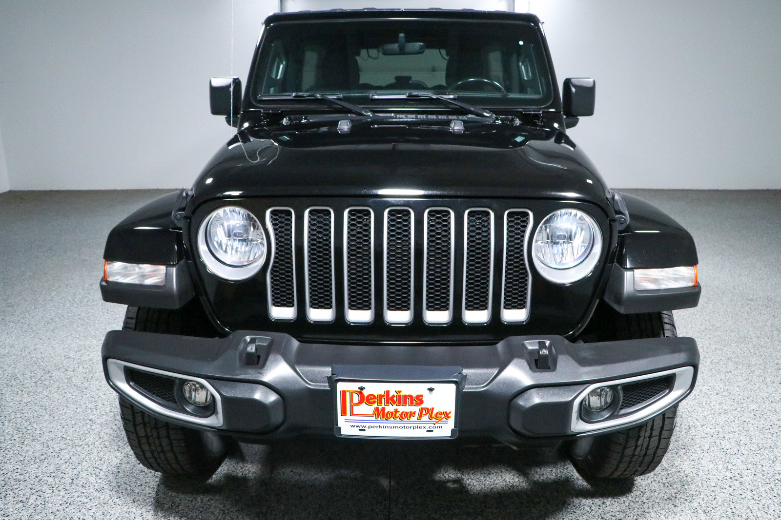 Used 2022 Jeep Wrangler Unlimited Sahara w/ Cold Weather Group AWD/4WD image 4
