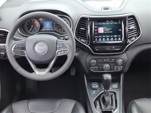 Used 2022 Jeep Cherokee Limited image 26