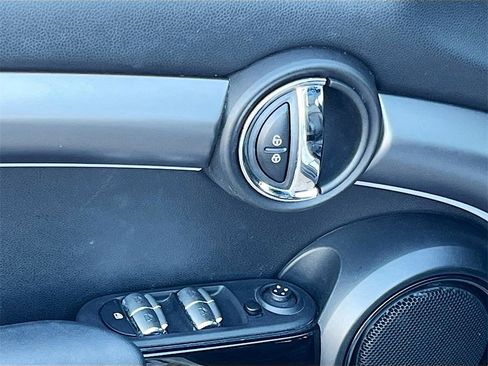 Used 2023 MINI Cooper S image 18