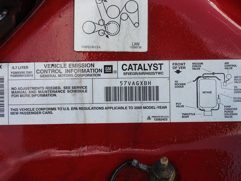 Used 2000 Pontiac Firebird Formula w/ Security Pkg RWD image 17