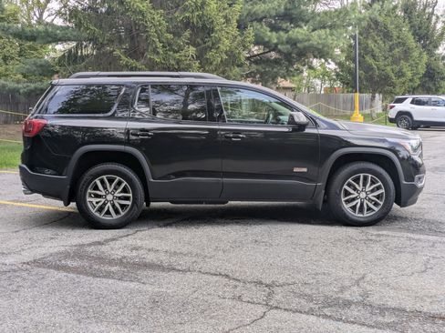 Used 2017 GMC Acadia SLE w/ Driver Alert Package I AWD/4WD image 8