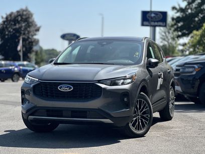 New 2025 Ford Escape SE