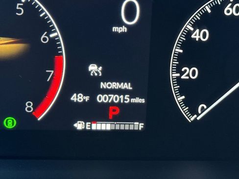 Used 2025 Honda Pilot TrailSport image 31