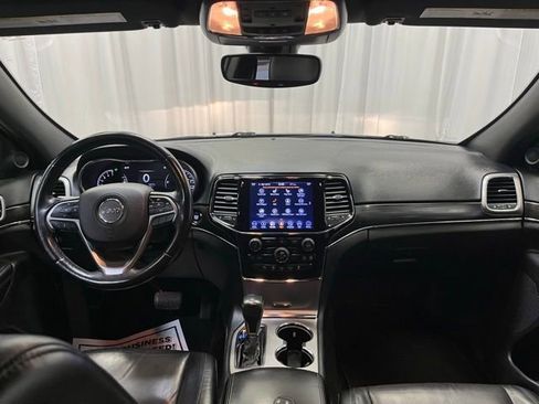 Used 2019 Jeep Grand Cherokee Limited image 5