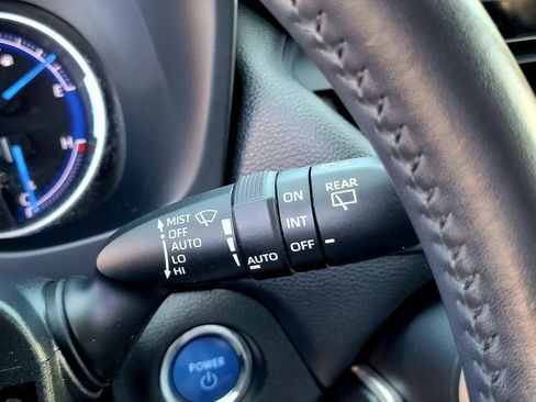 Certified 2020 Toyota RAV4 XSE w/ XSE Grade Weather Package AWD/4WD image 28