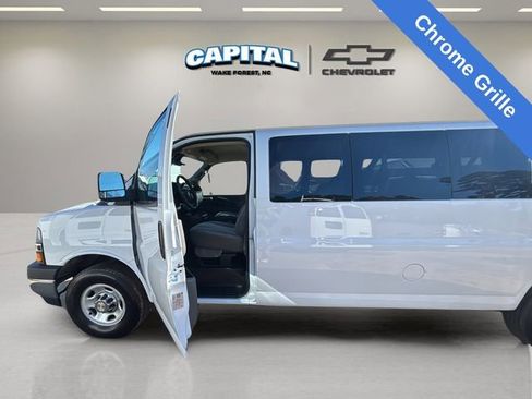 Used 2024 Chevrolet Express 3500 LT w/ LT Preferred Equipment Group RWD image 13
