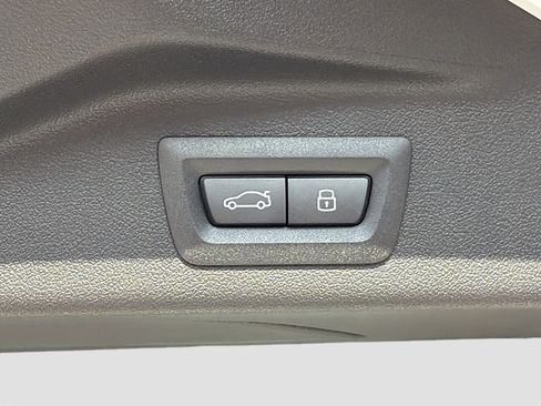 New 2026 BMW X7 xDrive40i w/ Executive Package image 14