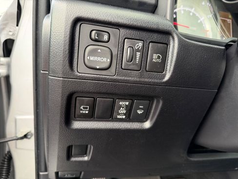 Certified 2022 Toyota 4Runner Limited AWD/4WD image 17