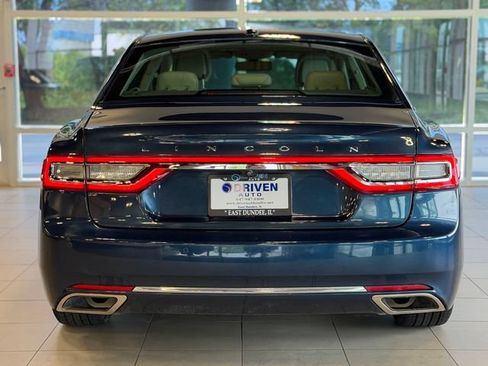 Used 2017 Lincoln Continental Select w/ Climate Package FWD image 10