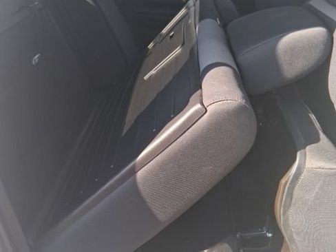Used 2020 Toyota Tacoma SR AWD/4WD image 30