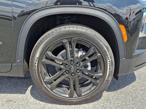 New 2026 Chevrolet Traverse LT w/ Driver Confidence Package AWD/4WD image 5