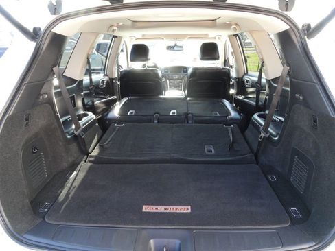 Used 2019 Nissan Pathfinder SL image 14