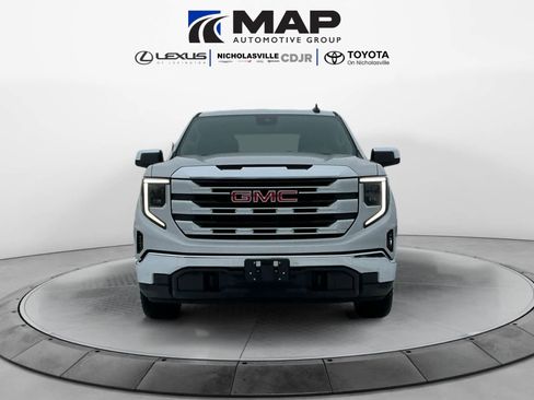 Used 2022 GMC Sierra 1500 SLE image 8