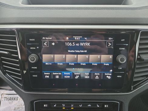 Used 2023 Volkswagen Atlas Cross Sport SE image 29