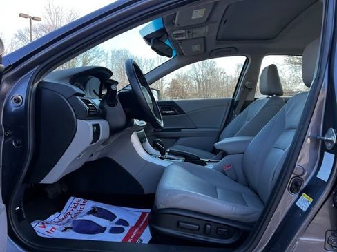 Used 2015 Honda Accord EX-L image 13