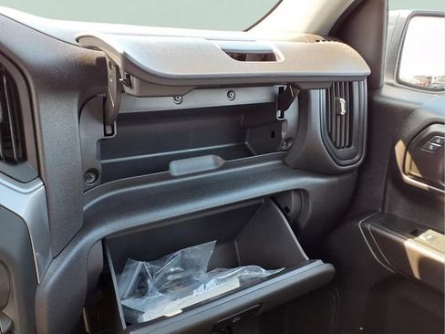 Used 2024 Chevrolet Silverado 1500 Custom Trail Boss w/ Turbomax Blackout Package AWD/4WD image 26
