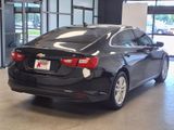 Used 2018 Chevrolet Malibu LT image 4