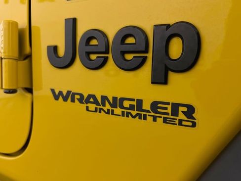Used 2021 Jeep Wrangler Unlimited Sport image 32