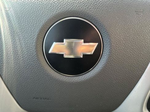 Used 2009 Chevrolet Traverse LS FWD image 19