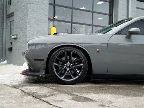 Used 2019 Dodge Challenger R/T Scat Pack w/ Shaker Package image 30