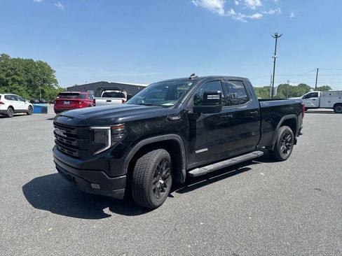 Used 2023 GMC Sierra 1500 Elevation w/ Preferred Package AWD/4WD image 3