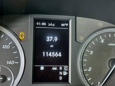 Used 2020 Mercedes-Benz Metris Passenger image 19