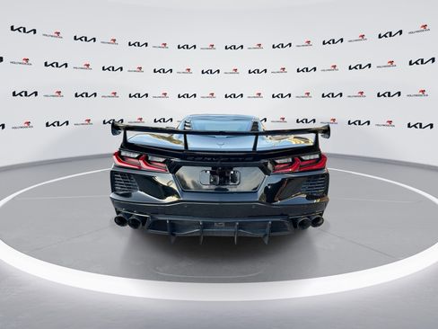 Used 2023 Chevrolet Corvette Stingray Coupe w/ 1LT image 7