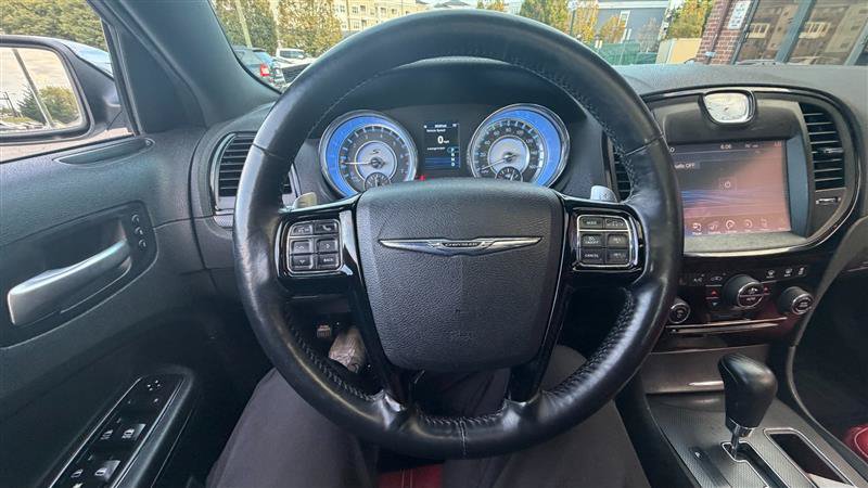 Used 2014 Chrysler 300 S w/ Luxury Group AWD/4WD image 31
