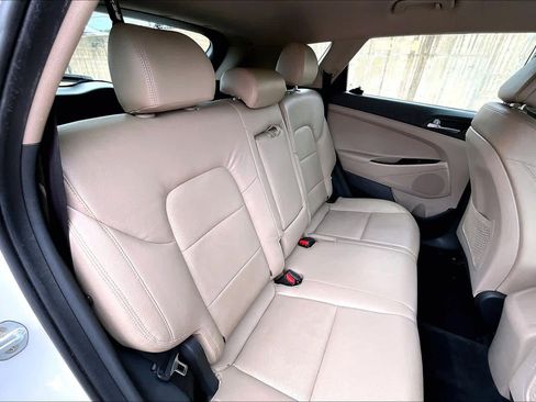 Used 2016 Hyundai Tucson Sport image 20