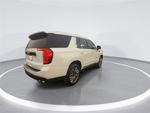 Used 2023 GMC Yukon Denali Ultimate image 8