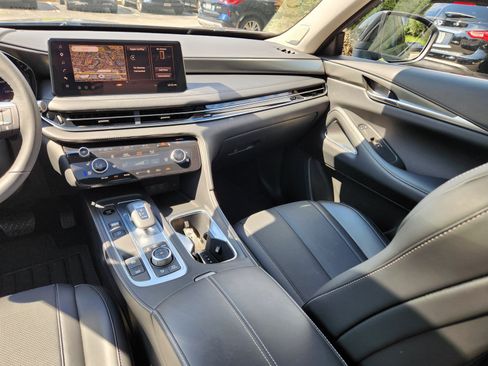 Certified 2026 INFINITI QX60 Luxe w/ Cargo Package AWD/4WD image 14