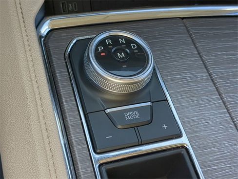 Used 2023 Ford Expedition Max Limited image 31