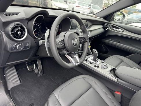 New 2025 Alfa Romeo Stelvio Sprint image 12
