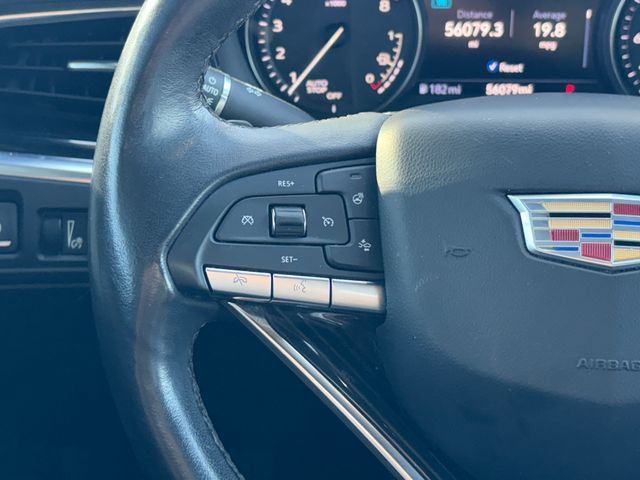 Used 2022 Cadillac XT6 Premium Luxury w/ Technology Package FWD image 12