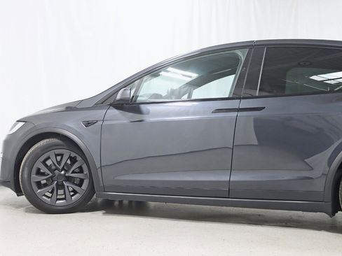 Used 2024 Tesla Model X AWD/4WD image 12