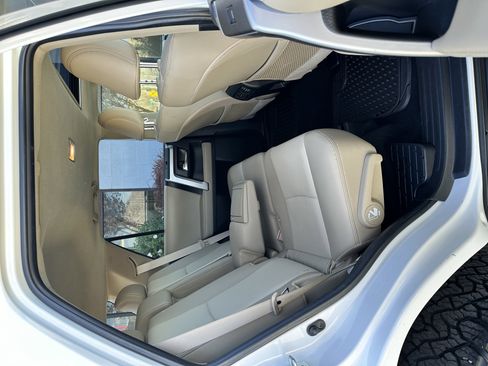 Used 2020 Toyota 4Runner SR5 Premium w/ Moonroof Package image 25